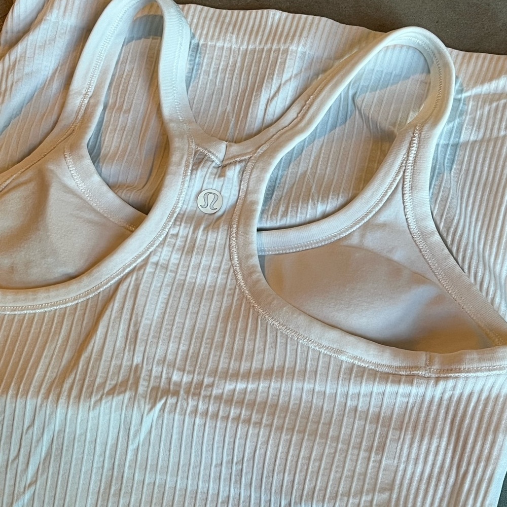 Lululemon Ebb To Street tank top size 4